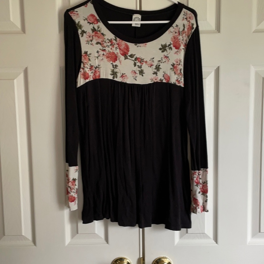 Babydoll floral and black l/s